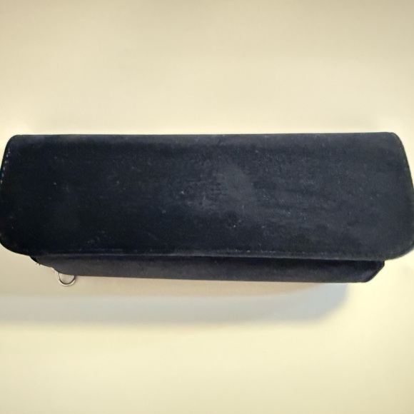 Black Velvet Slim Shoulder Bag | Y2K 90s Minimalist Clutch | Silver Chain Strap - Picture 3 of 5